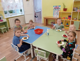 Съедобные новогодние игрушки Съедобные новогодние игрушки.